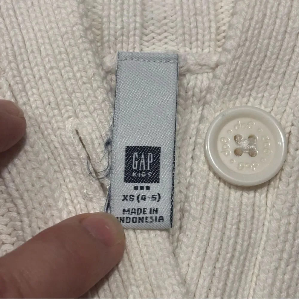 GAP | Girls Ribbed Cream Knit Cropped Button Sweater Size 4/5 XS